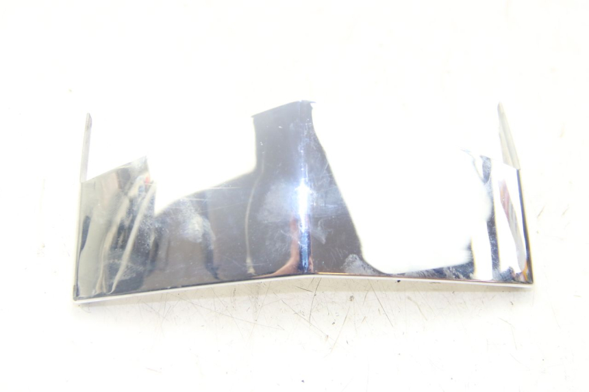 photo de GIUNZIONE CARENA ANTERIORE SUP PEUGEOT VIVACITY NEW 4T 50 (2008 - 2017)