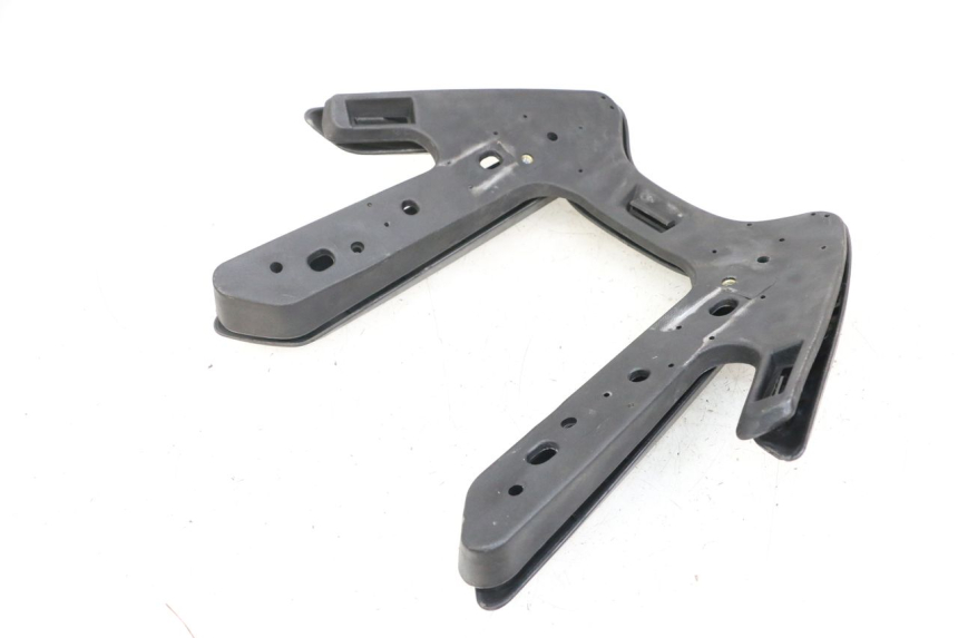 photo de Giunzione carena anteriore superiore KYMCO XCITING 250 (2006 - 2009)