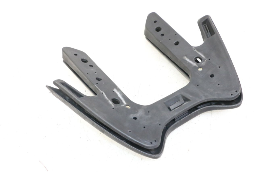 photo de Giunzione carena anteriore superiore KYMCO XCITING 250 (2006 - 2009)