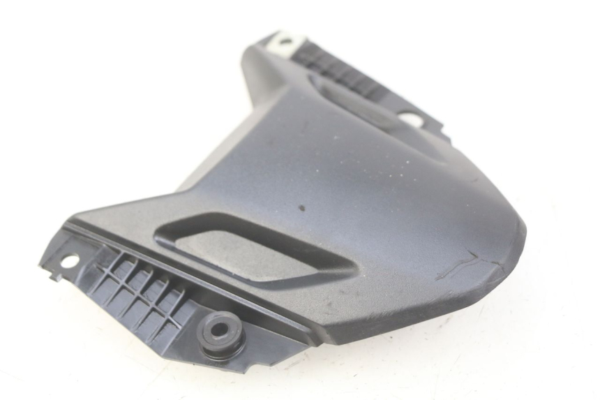 photo de GIUNZIONE CARENA ANTERIORE SUP YAMAHA MT-07 MT07 700 (2018 - 2020)