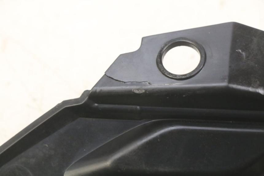 photo de GIUNZIONE CARENA ANTERIORE SUP YAMAHA MT-07 MT07 700 (2018 - 2020)