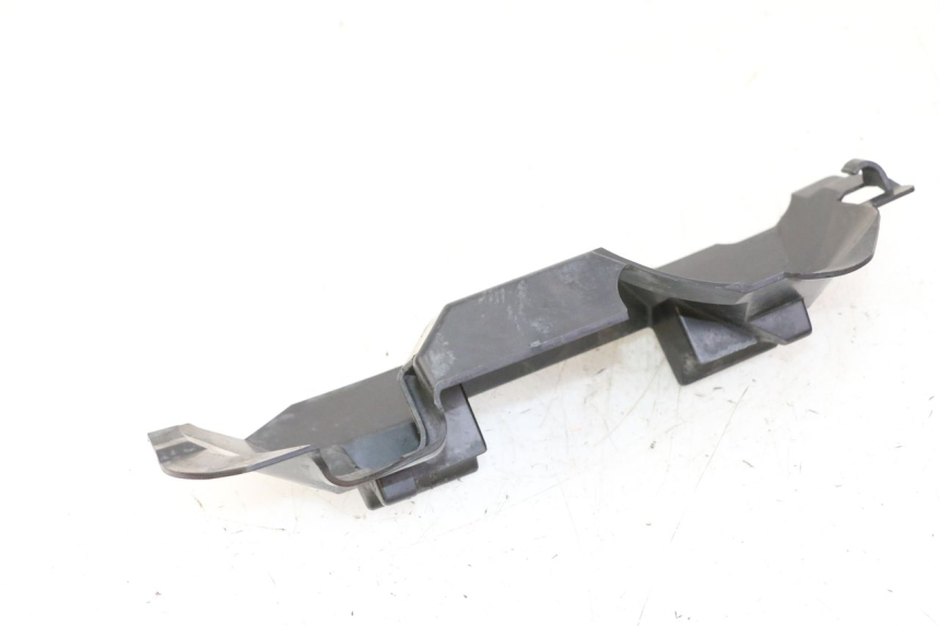 photo de CARENA ANTERIORE CONGIUNZIONE SUZUKI SV S 650 (2003 - 2009)
