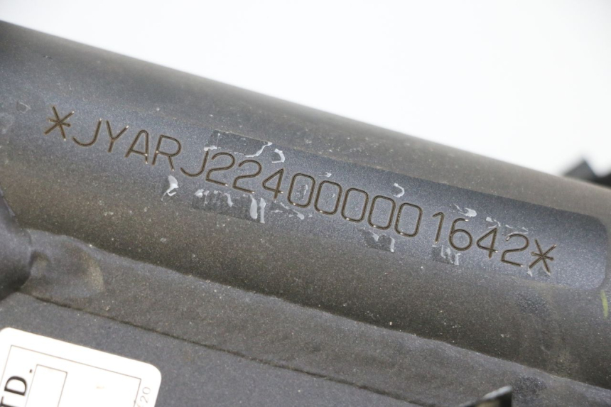 photo de CARENA ANTERIORE CONGIUNZIONE SUZUKI SV S 650 (2003 - 2009)