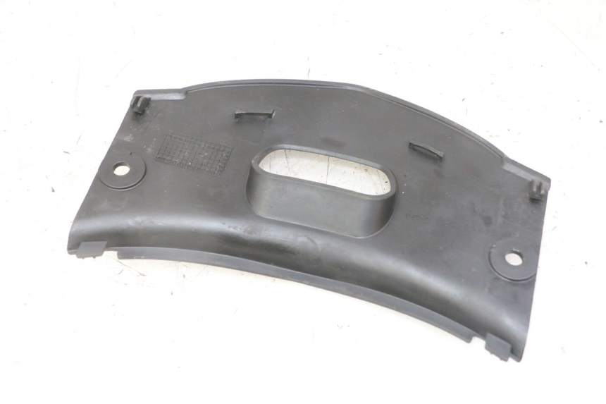 photo de GIUNZIONE PARAFANGO ANTERIORE HONDA XLV VARADERO 125 (2000 - 2006)