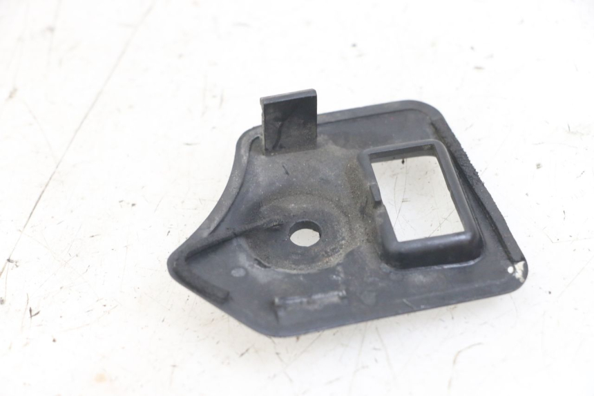 photo de GIUNZIONE CARENA ANTERIORE YAMAHA FJ 3CX 1200 (1986 - 1996)