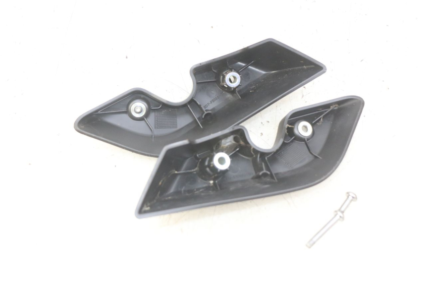 photo de GIUNZIONE CARENA ANTERIORE YAMAHA MT ABS 125 (2014 - 2018)