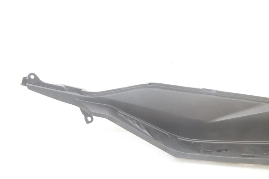 photo de CARENA PEDANA CONGIUNZIONE DESTRA HONDA FORZA 125 (2021 - 2025)