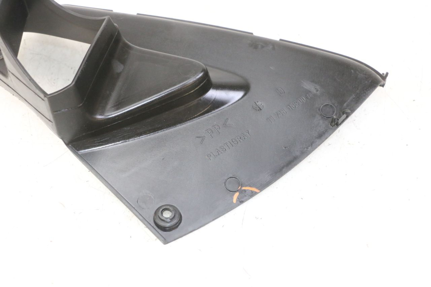 photo de Giunzione pedana destra PEUGEOT JET FORCE CARBU 50 (2003 - 2016)