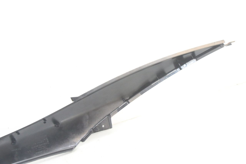 photo de CARENA PEDANA CONGIUNZIONE DESTRA PIAGGIO MP3 500 (2014 - 2016)