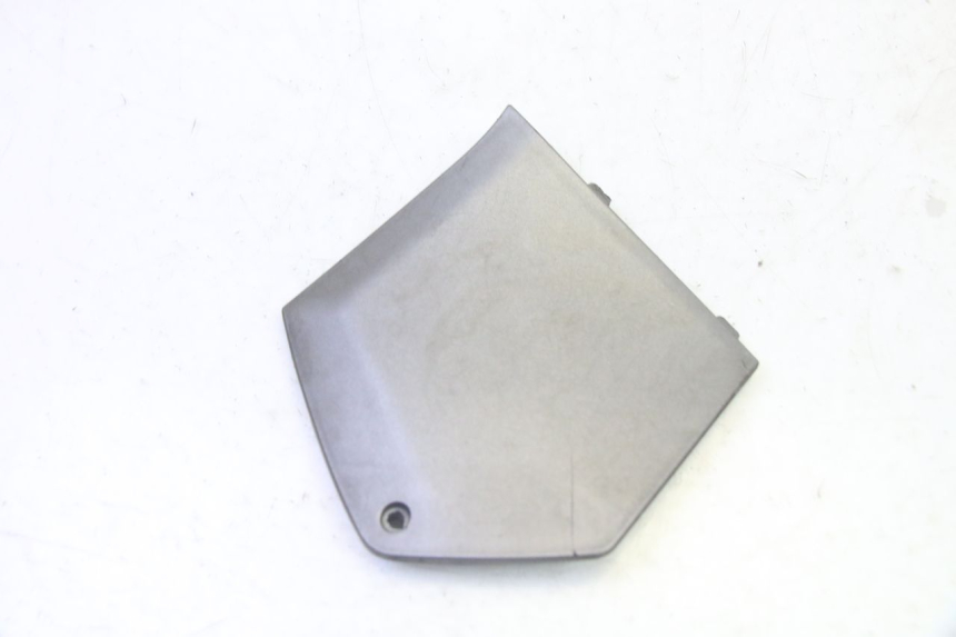 photo de GIUNZIONE PEDANA DESTRA PIAGGIO MP3 125 (2006 - 2014)