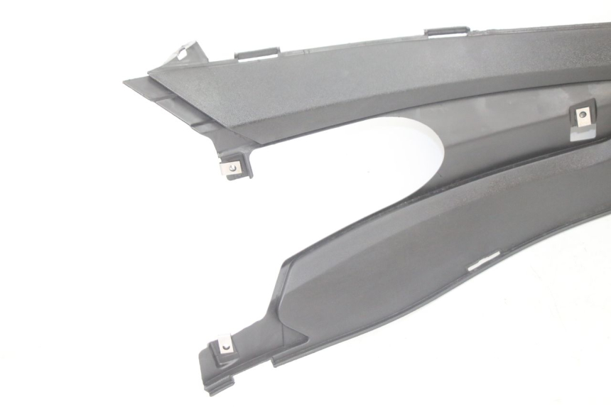 photo de CARENA PEDANA CONGIUNZIONE DESTRA GILERA RUNNER SP 50 (2006 - 2008)