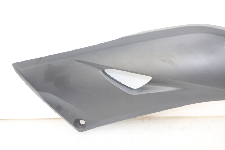 photo de GIUNZIONE PEDANA DESTRA YAMAHA XMAX X-MAX ABS 125 (2017 - 2020)