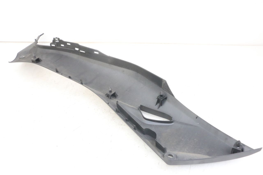 photo de GIUNZIONE PEDANA DESTRA YAMAHA XMAX X-MAX ABS 125 (2017 - 2020)