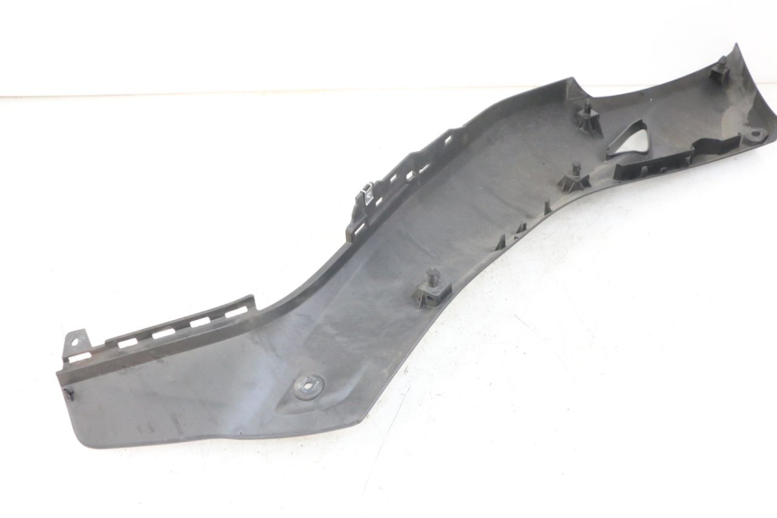 photo de GIUNZIONE PEDANA DESTRA YAMAHA XMAX X-MAX ABS 125 (2017 - 2020)