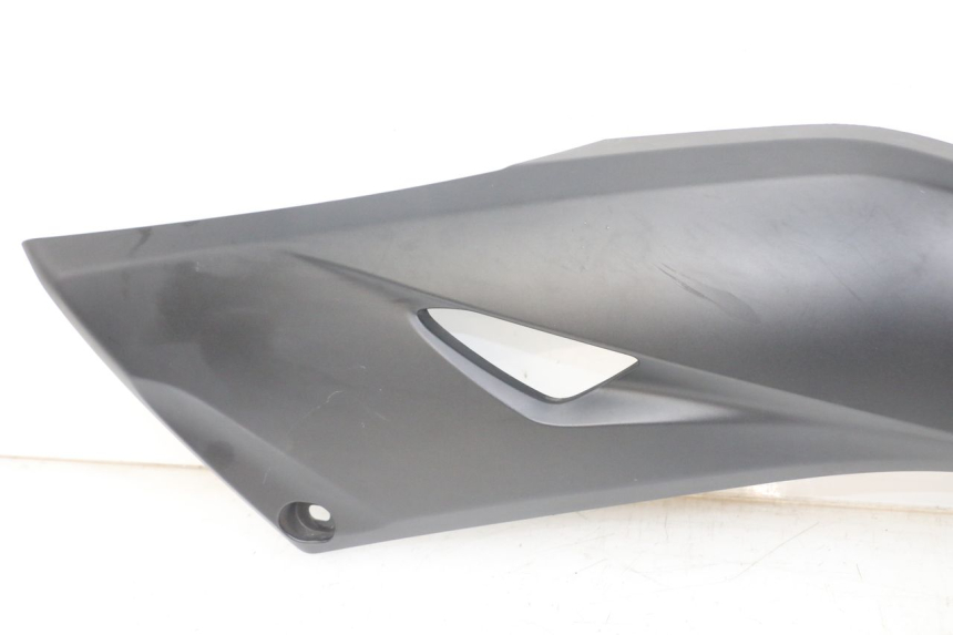 photo de GIUNZIONE PEDANA DESTRA YAMAHA XMAX X-MAX ABS 125 (2017 - 2020)