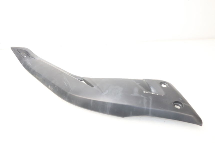 photo de GIUNZIONE PEDANA DESTRA YAMAHA X-MAX XMAX 125 (2010 - 2014)