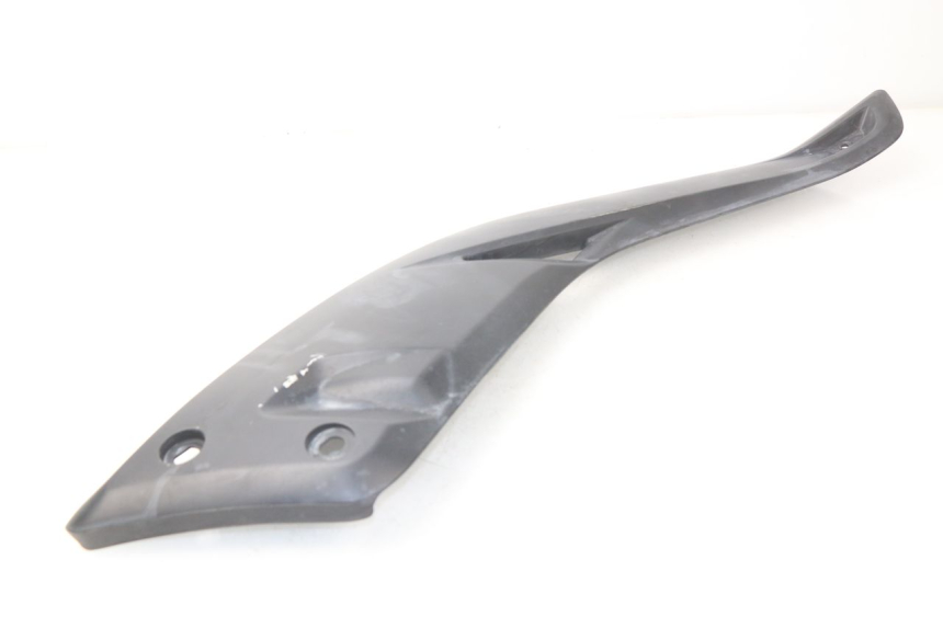 photo de GIUNZIONE PEDANA DESTRA YAMAHA X-MAX XMAX 125 (2010 - 2014)