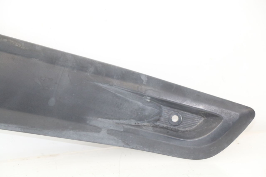 photo de GIUNZIONE PEDANA DESTRA YAMAHA X-MAX XMAX 125 (2010 - 2014)
