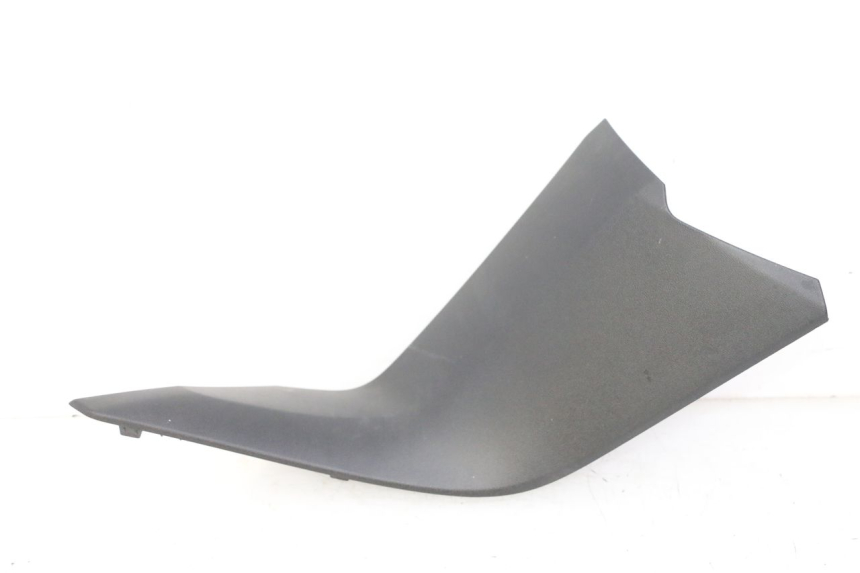 photo de CARENA PEDANA CONGIUNZIONE DESTRA YAMAHA XMAX X-MAX 125 (2021 - 2025)