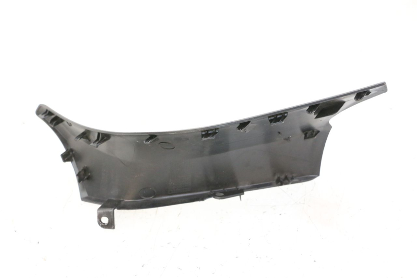 photo de CARENA PEDANA CONGIUNZIONE DESTRA YAMAHA XMAX X-MAX 125 (2021 - 2025)