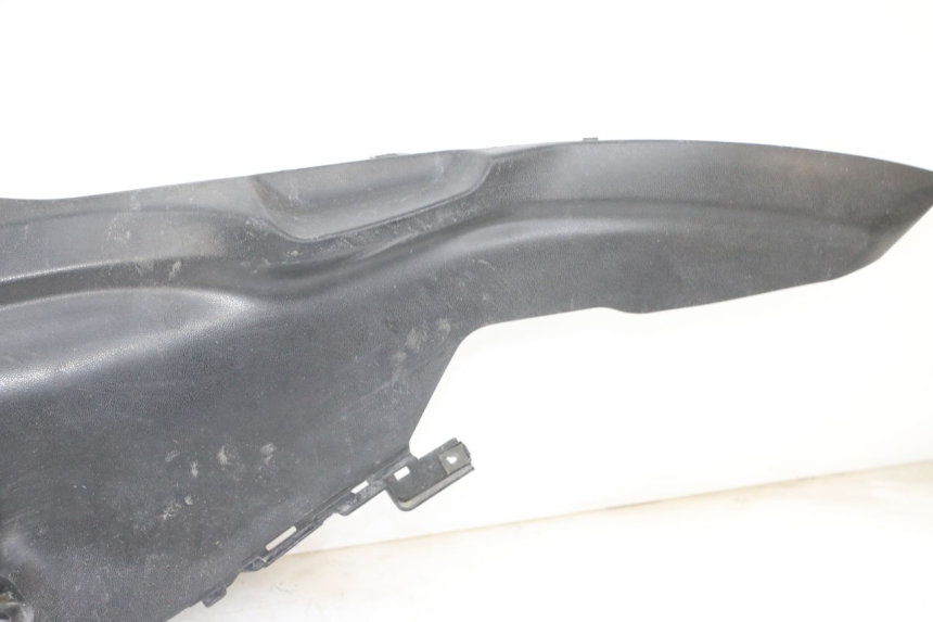 photo de CARENA PEDANA CONGIUNZIONE SINISTRA SUZUKI BURGMAN 650 (2013 - 2020)