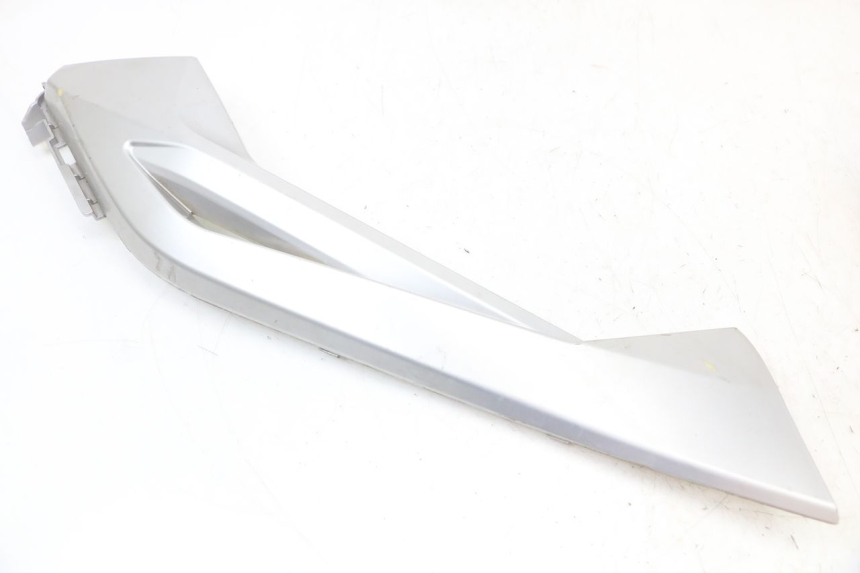 photo de CARENA PEDANA CONGIUNZIONE SINISTRA LONGJIA EASY MAX 125 (2020 - 2024)