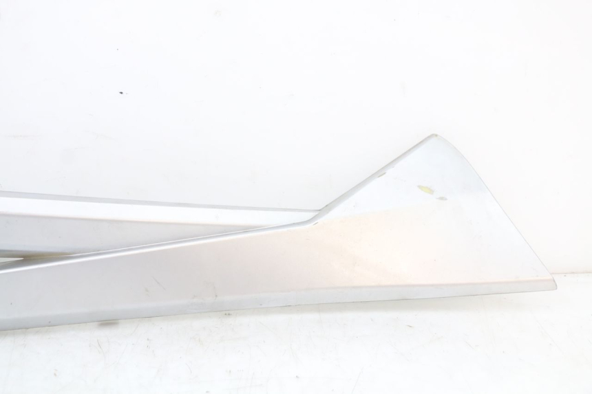 photo de CARENA PEDANA CONGIUNZIONE SINISTRA LONGJIA EASY MAX 125 (2020 - 2024)