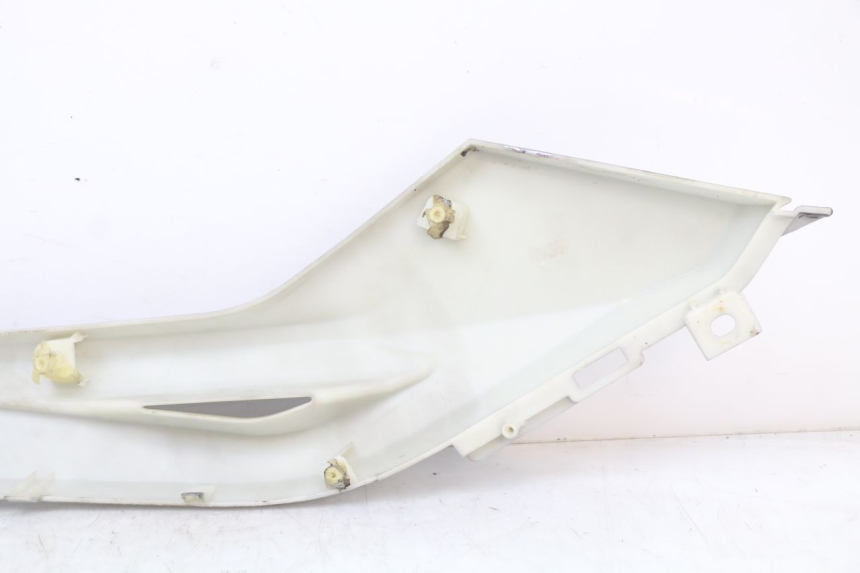 photo de CARENA PEDANA CONGIUNZIONE SINISTRA LONGJIA EASY MAX 125 (2020 - 2024)