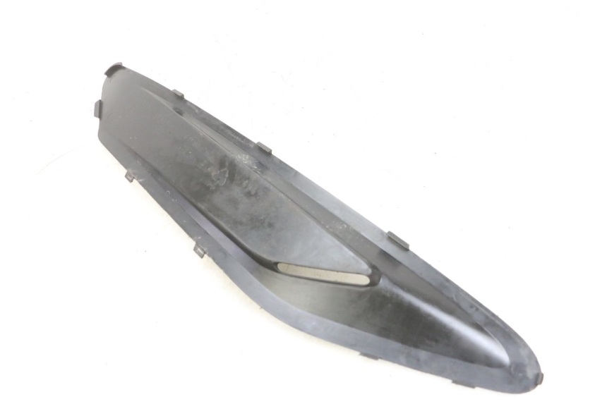 photo de CARENA PEDANA CONGIUNZIONE SINISTRA SYM GTS EVO 125 (2009 - 2013) - Zoom sullo stato d'uso