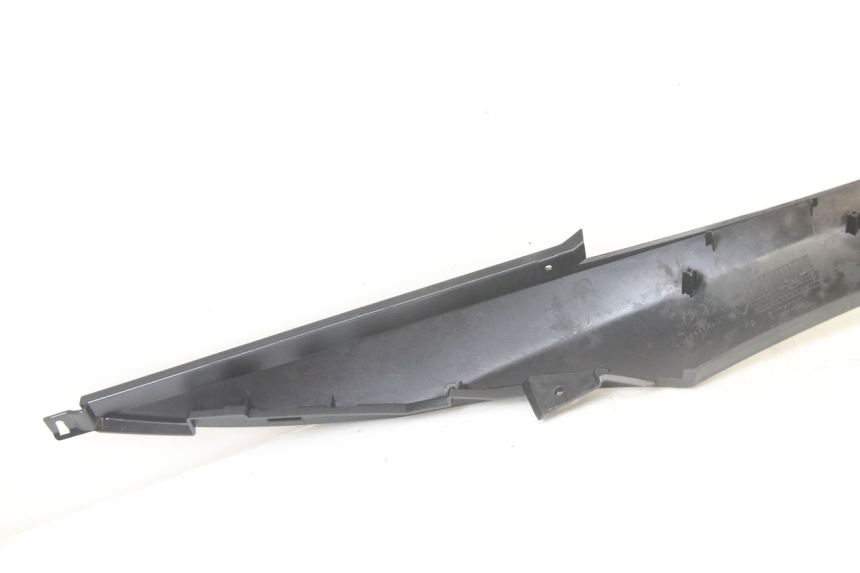 photo de CARENA PEDANA CONGIUNZIONE SINISTRA PIAGGIO MP3 500 (2014 - 2016)