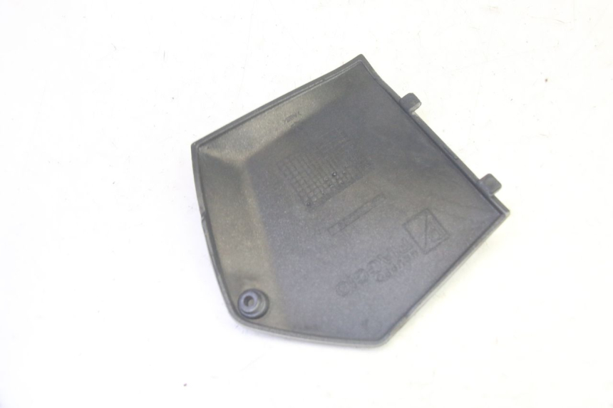 photo de CARENA PEDANA CONGIUNZIONE SINISTRA PIAGGIO MP3 RL 250 (2007 - 2010) - Altra angolazione