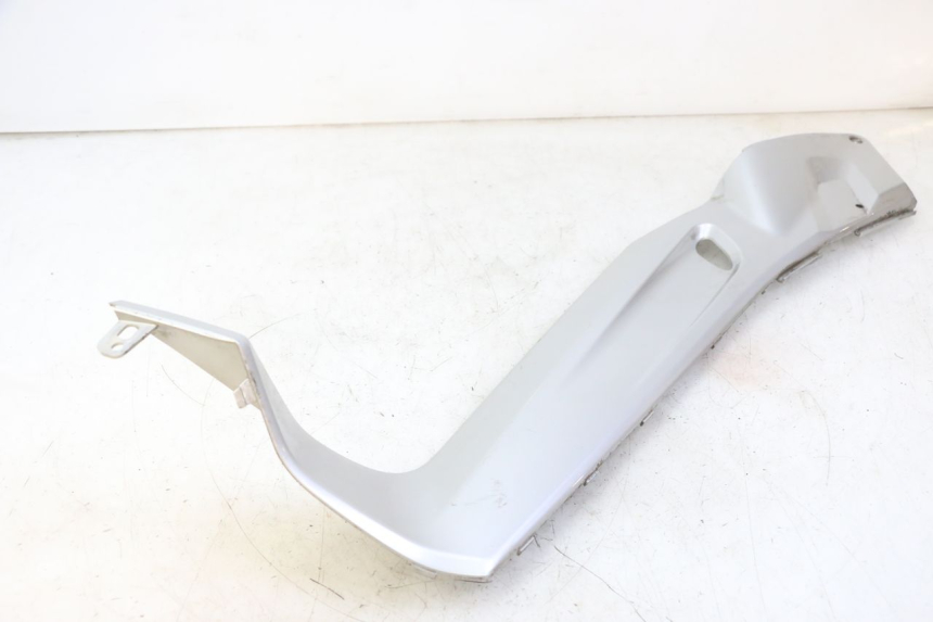 photo de CARENA PEDANA CONGIUNZIONE SINISTRA YAMAHA X-MAX XMAX 250 (2006 - 2009)