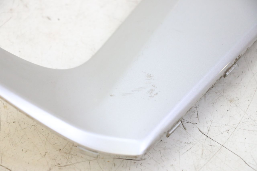 photo de CARENA PEDANA CONGIUNZIONE SINISTRA YAMAHA X-MAX XMAX 250 (2006 - 2009)