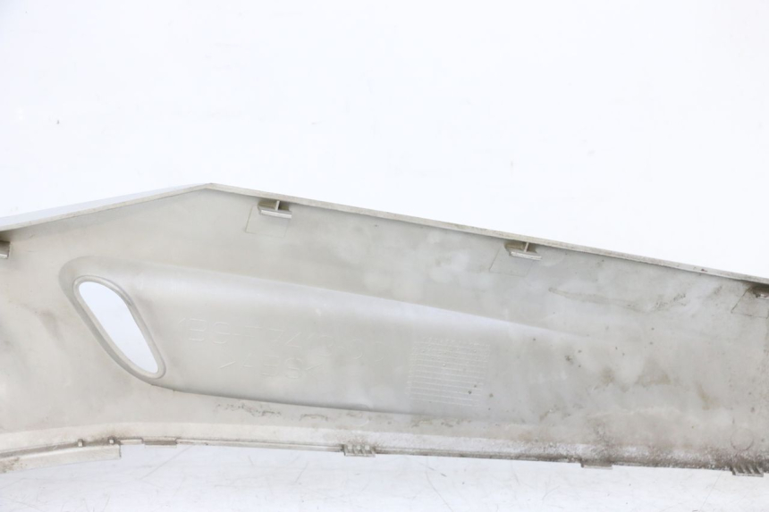 photo de CARENA PEDANA CONGIUNZIONE SINISTRA YAMAHA X-MAX XMAX 250 (2006 - 2009)