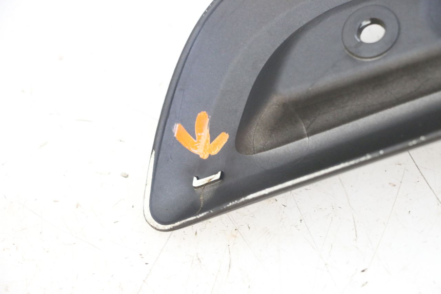 photo de Giunzione pedale sinistro YAMAHA X-MAX XMAX 125 (2010 - 2014) - Altra angolazione