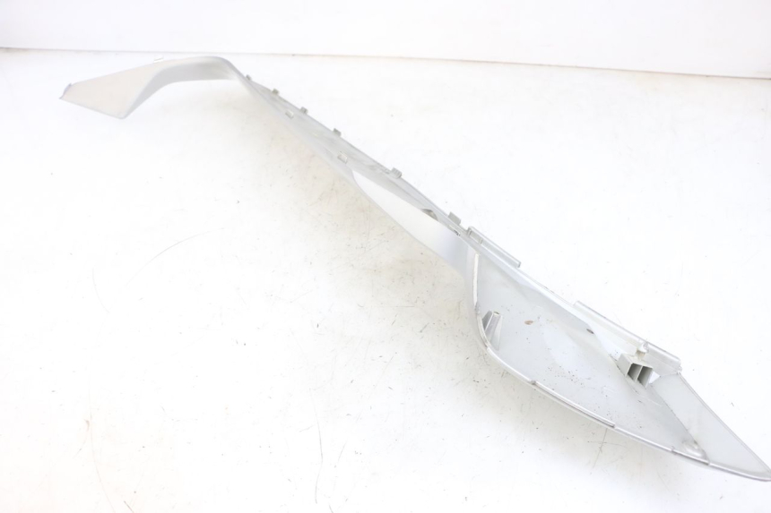 photo de JUNZIONE PEDANA SINISTRA YAMAHA XMAX X-MAX 125 (2006 - 2009) - Primo piano tecnico