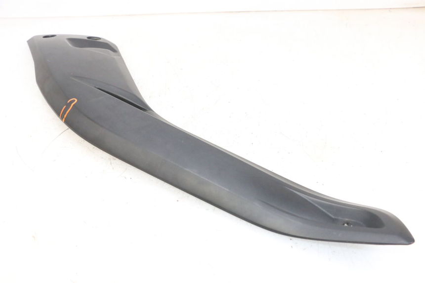 photo de Giunzione pedale sinistro YAMAHA X-MAX XMAX 125 (2010 - 2013) - Dettagli dei punti di fissaggio