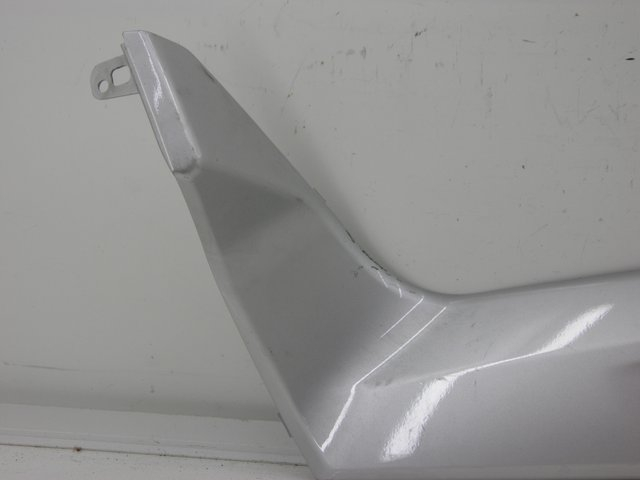 photo de JUNZIONE PEDANA SINISTRA YAMAHA XMAX X-MAX 125 (2006 - 2009)