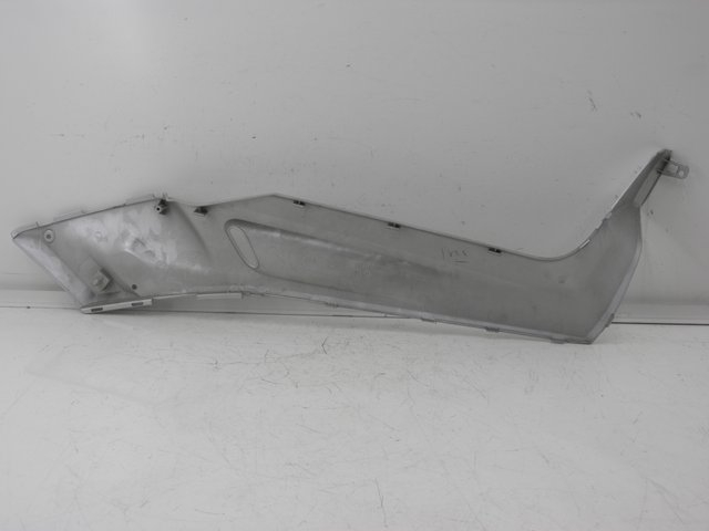 photo de JUNZIONE PEDANA SINISTRA YAMAHA XMAX X-MAX 125 (2006 - 2009)