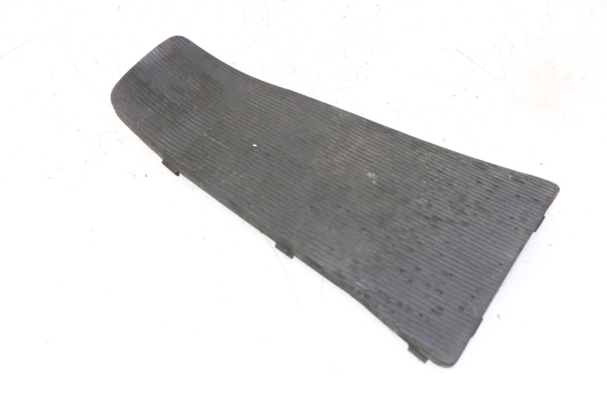 photo de CARENA PEDANA CONGIUNZIONE PIAGGIO LXV 4T 50 (2009 - 2013)