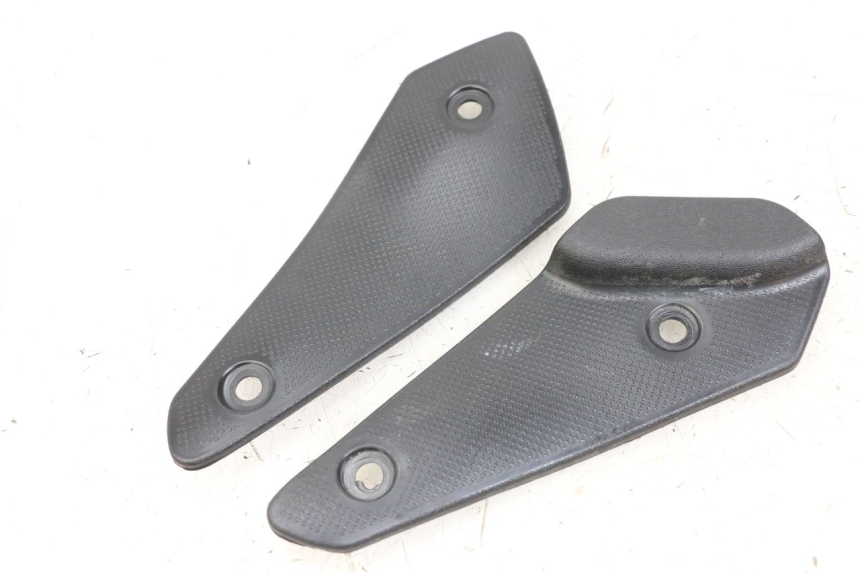 photo de CARENA PEDANA CONGIUNZIONE MOTO GUZZI NORGE 8V GT 1200 (2011 - 2016)