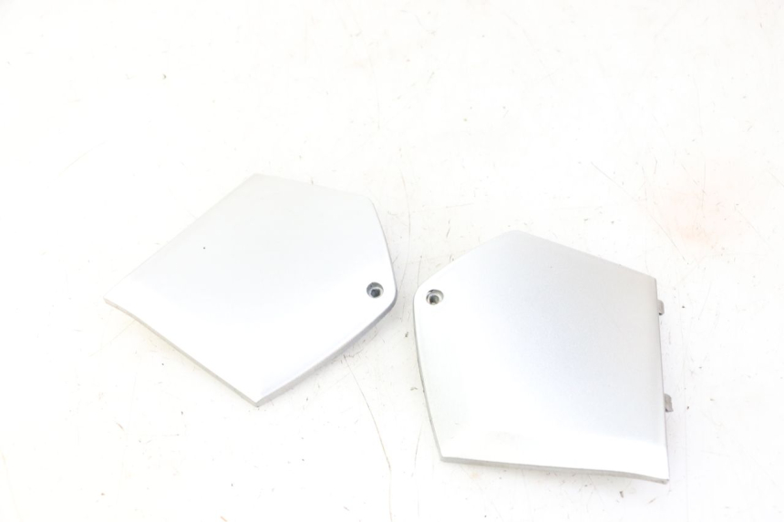 photo de CARENA PEDANA CONGIUNZIONE PIAGGIO MP3 LT 300 (2010 - 2016)