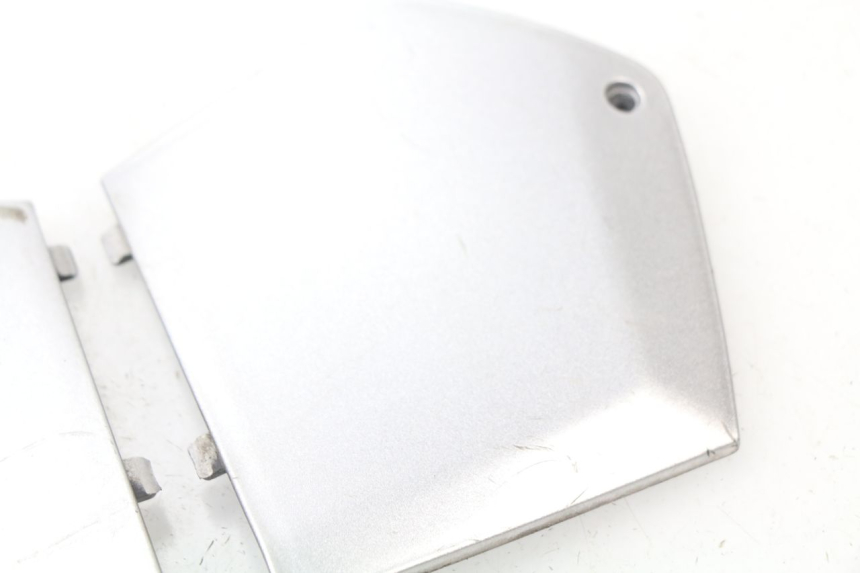 photo de CARENA PEDANA CONGIUNZIONE PIAGGIO MP3 125 (2006 - 2014)