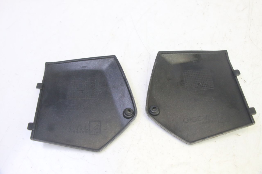 photo de CARENA PEDANA CONGIUNZIONE PIAGGIO MP3 125 (2006 - 2014) - Altra angolazione