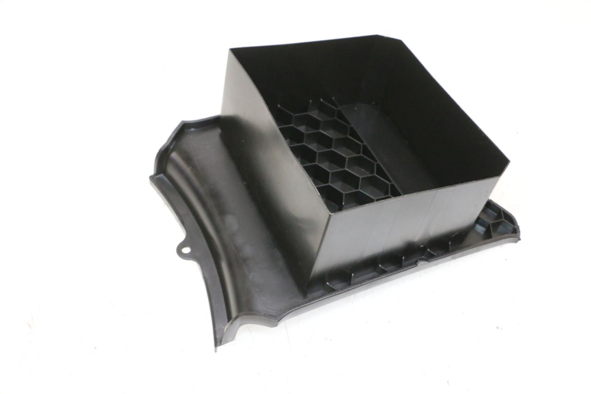 photo de CARENA PEDANA CONGIUNZIONE YAMAHA NEO'S CORE 1 (2022 - 2026) - Zoom sullo stato d'uso