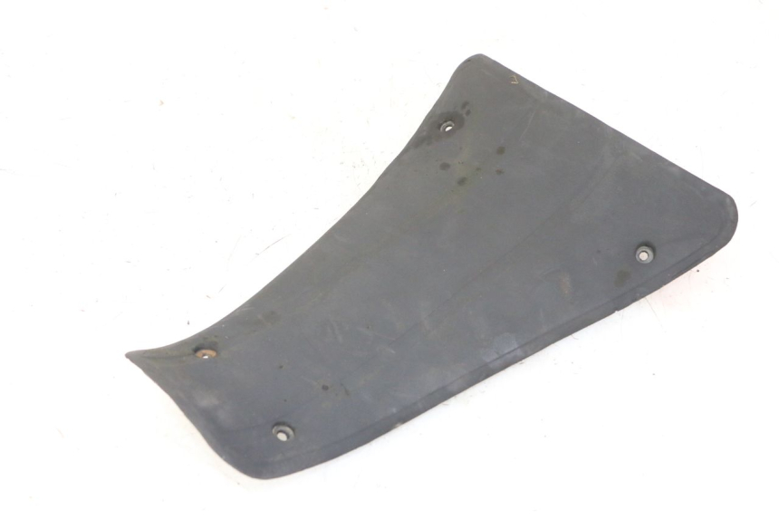 photo de CARENA PEDANA CONGIUNZIONE PIAGGIO VESPA GRANTURISMO 200 (2004 - 2005)