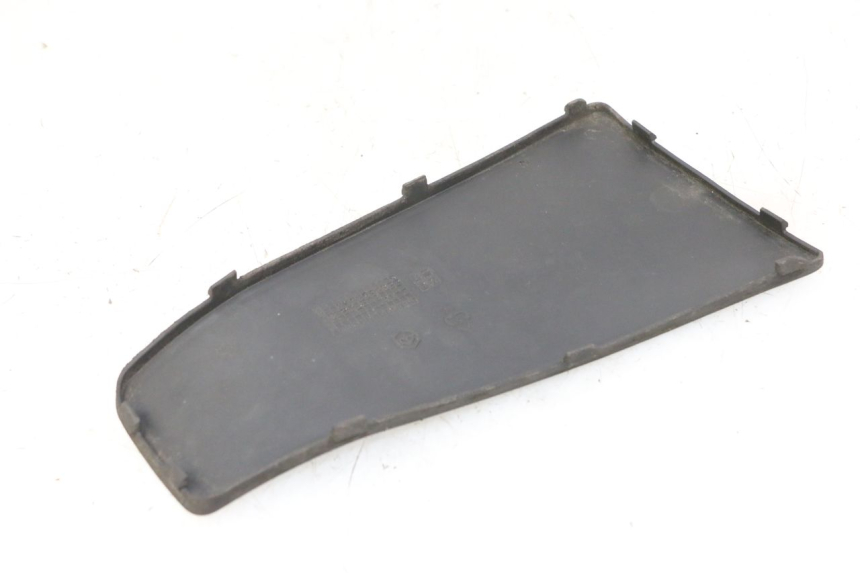 photo de CARENA PEDANA CONGIUNZIONE PIAGGIO VESPA LX 150 (2005 - 2013)