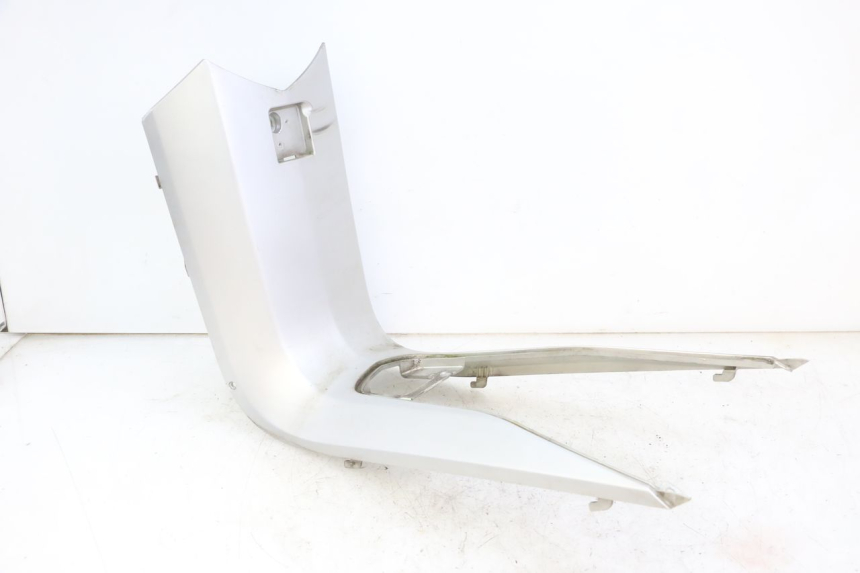 photo de CARENA PEDANA CONGIUNZIONE PEUGEOT SATELIS 250 (2006 - 2012)