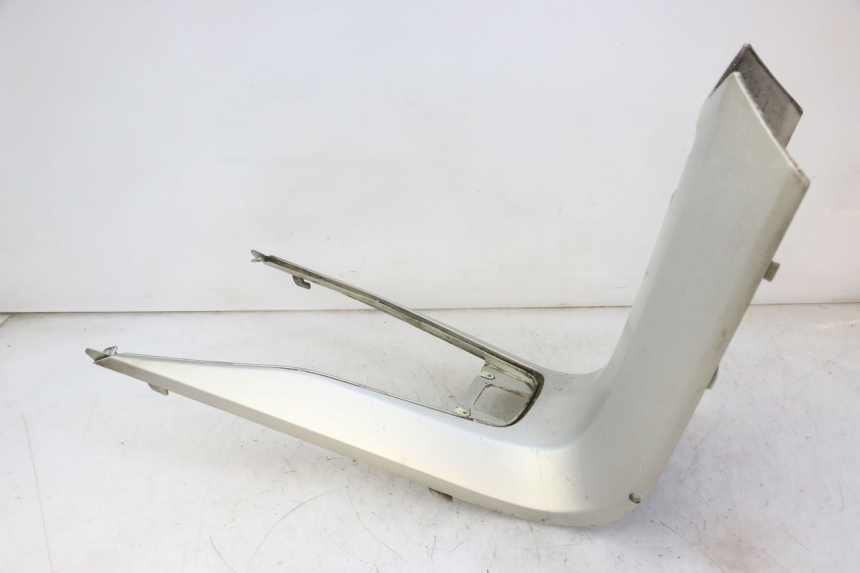 photo de CARENA PEDANA CONGIUNZIONE PEUGEOT SATELIS 125 (2006 - 2009)