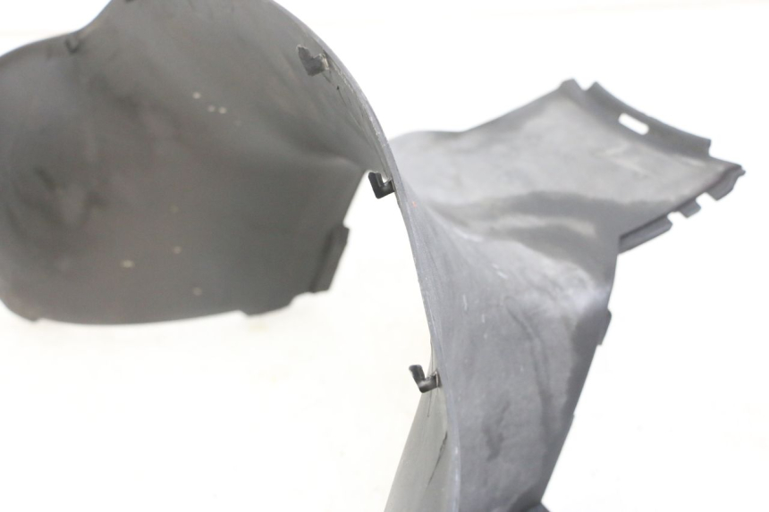 photo de CARENA PEDANA CONGIUNZIONE APRILIA SCARABEO GT TOURING 125 (1999 - 2005)